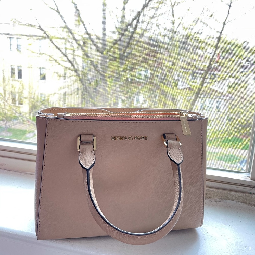 Michael Kors purse with handles and strap